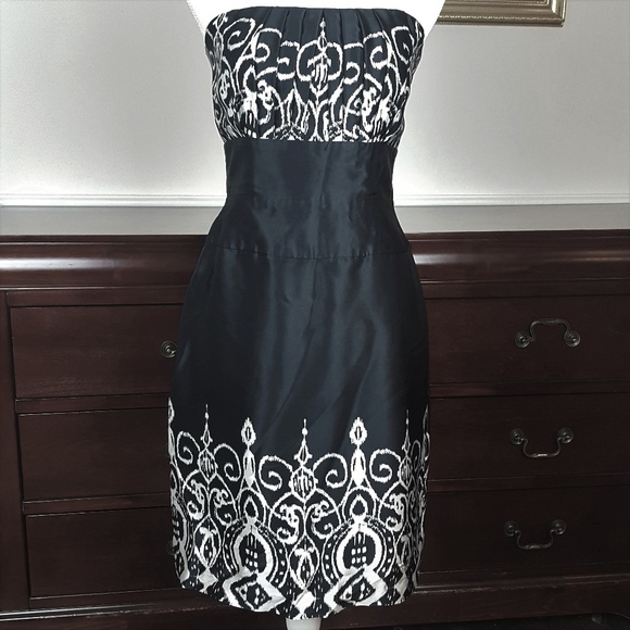 White House Black Market Dresses & Skirts - WHBM 100% Silk Strapless Party Dress